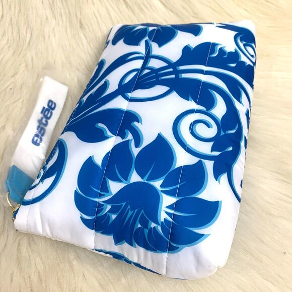 ESTEE LAUDER Puffy Blue & White Floral Cosmetics Bag Makeup Case - Picture 9 of 10